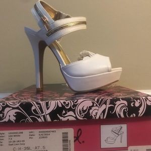 Brand new in box women’s fashion shoes